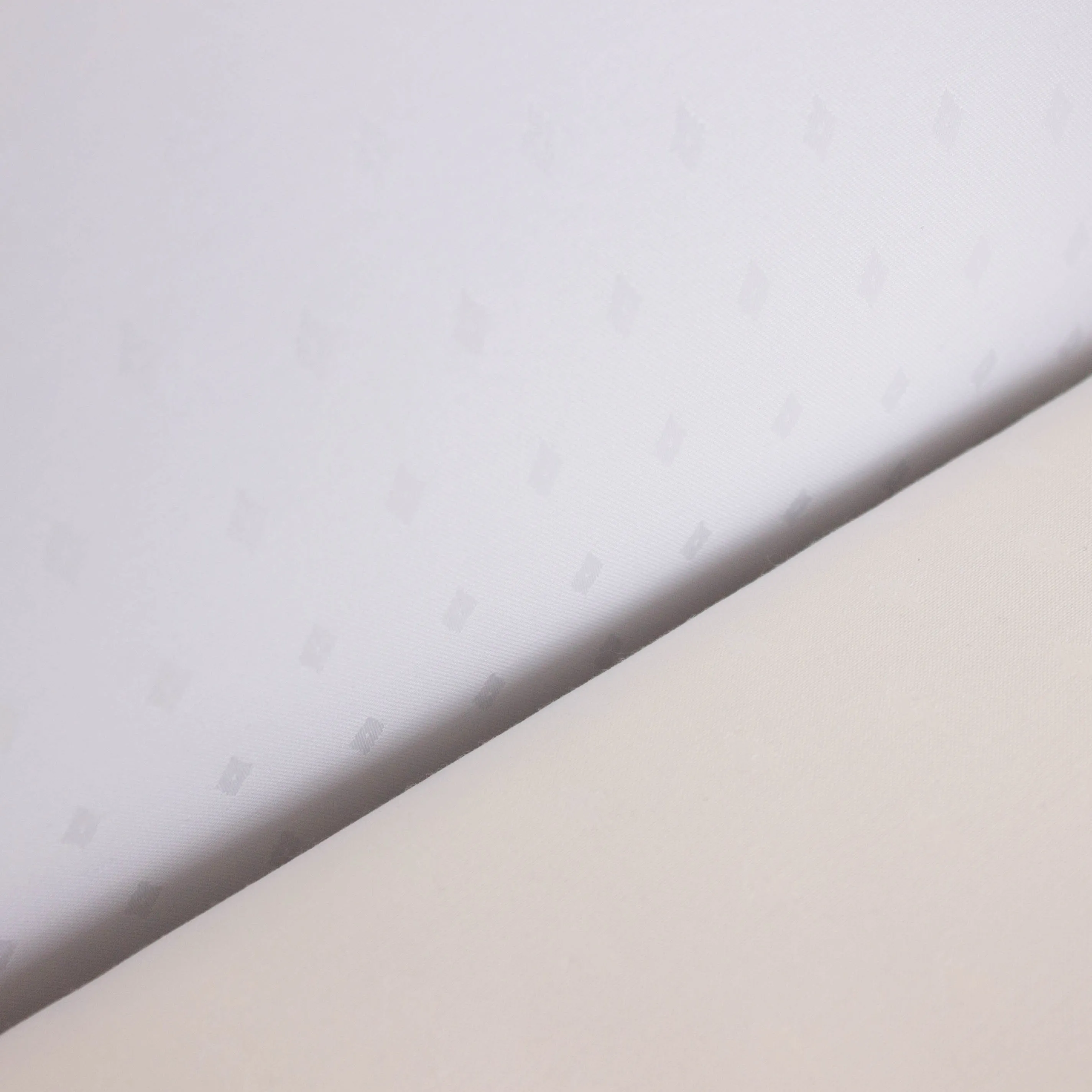 Jacquard Polyester wit met ruiten